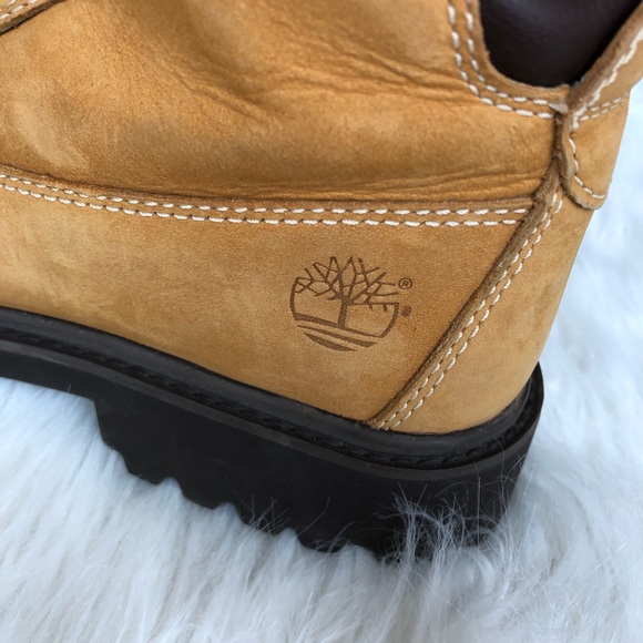 Timberland Classic Tan Brown Suede Leather Boots - Picture 2 of 7